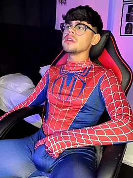 isaac-saenz's cam snapshot