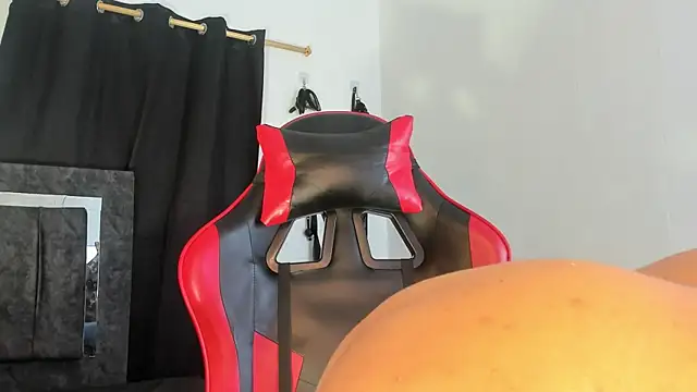 Maximiliano_Khalil's cam snapshot