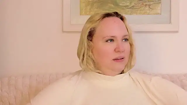 Sarah4you's cam snapshot