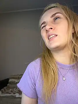 KiraBerht's cam snapshot