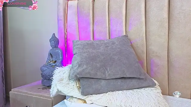 Esmeralda_Candy's cam snapshot