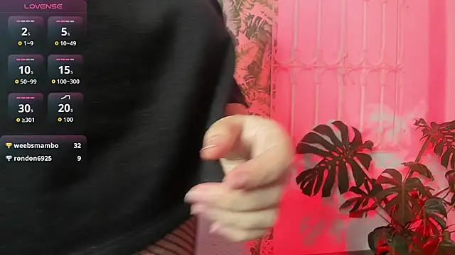 littlee_red's cam snapshot