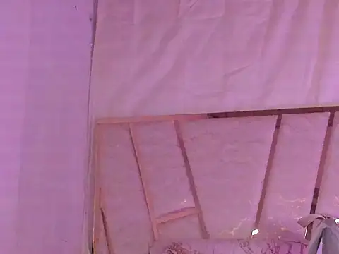 Julia-Blair's cam snapshot