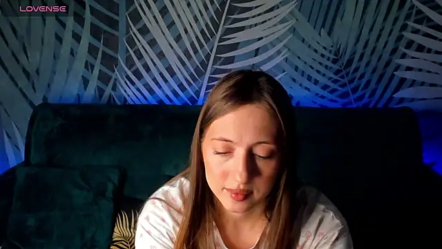 ChristyCrayme's cam snapshot