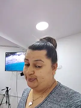 Miss_balloonsmila's cam snapshot