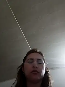 AlannadeLuna's cam snapshot