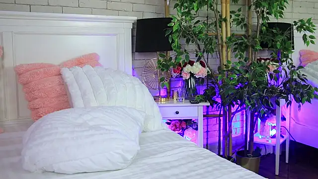 EmillyBronte's cam snapshot