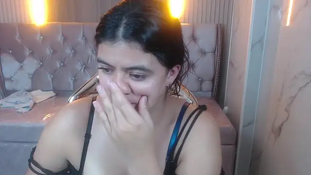 Evangeline_b's cam snapshot