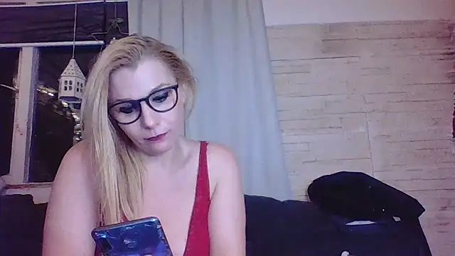 DevilsAngel13's cam snapshot