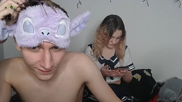 cute_couple69's cam snapshot