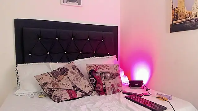 KENIA_DAVIS's cam snapshot