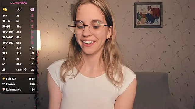 JoanBaggott's cam snapshot