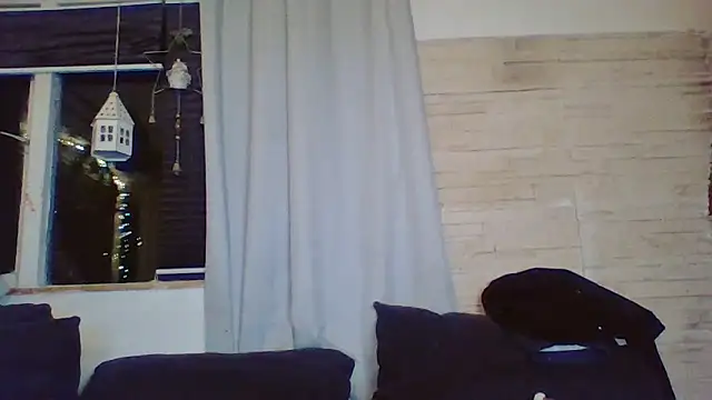 DevilsAngel13's cam snapshot