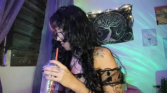 Pinky_promiseex's cam snapshot