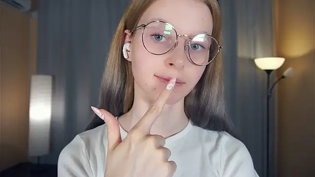 ToyaPletz's cam snapshot