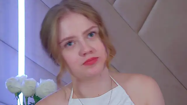 SelinSwarovski's cam snapshot