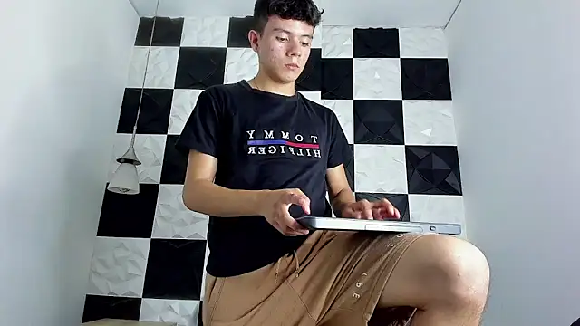 AndyFame1 live sex cam