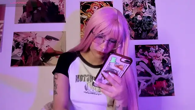 Luna-Chann's cam snapshot