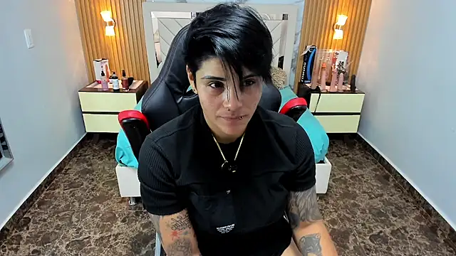 KAROLLJONES1's cam snapshot