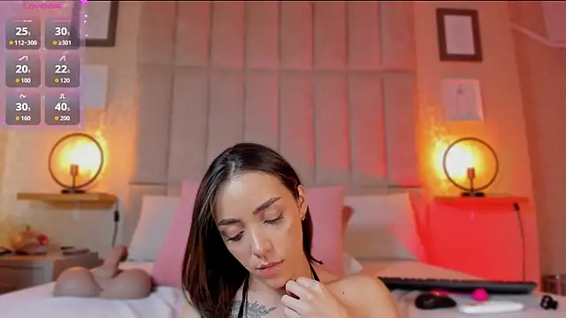 Ashleyy_piink's cam snapshot