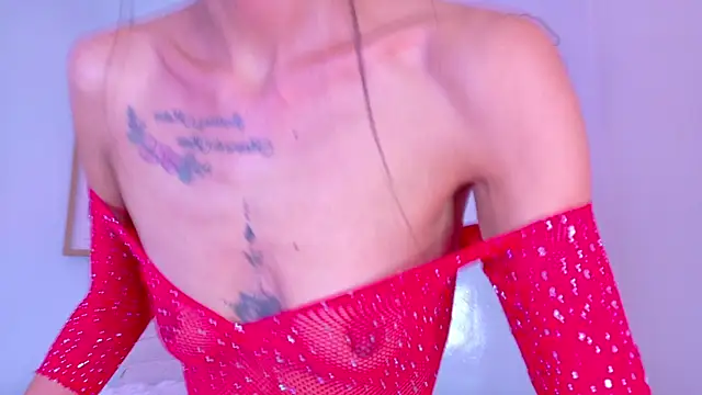 ChanelAdamss_'s cam snapshot