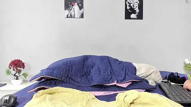 sexynova_93's cam snapshot