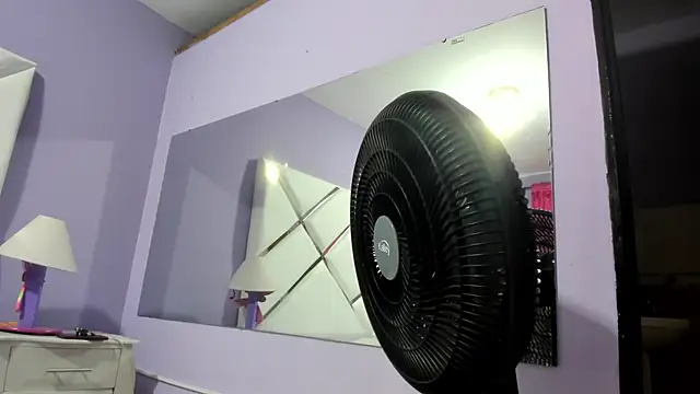 Ariana_Blaze1's cam snapshot