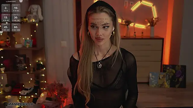 ManiFreyja's cam snapshot