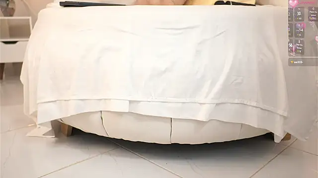 Sofia_Cooper_'s cam snapshot