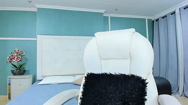 ania_gomez's cam snapshot