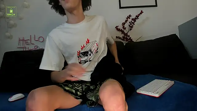 Dilan_Wolfe's cam snapshot