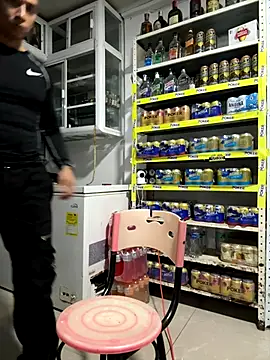 OliverWest04's cam snapshot