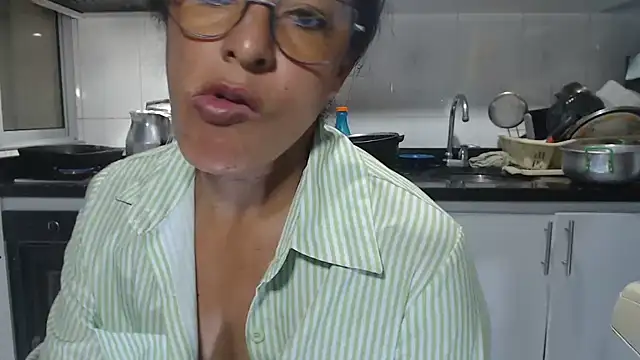 kateleyagrey's cam snapshot