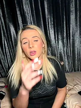 Strongqueen's cam snapshot