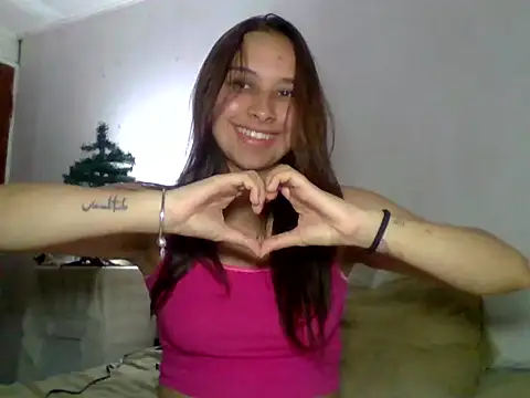 LyssaraVynn's cam snapshot