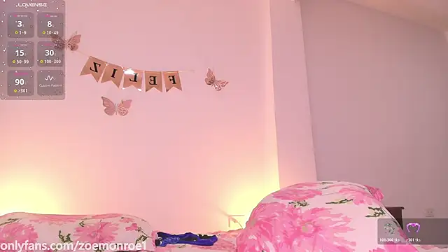 zoe_monroe1's cam snapshot