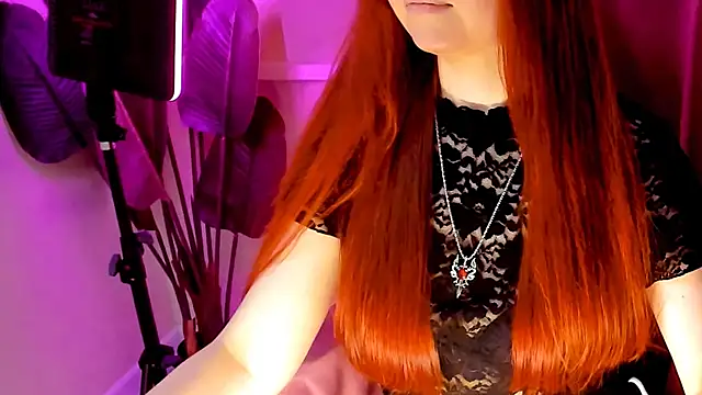 CarolGiggly live sex cam