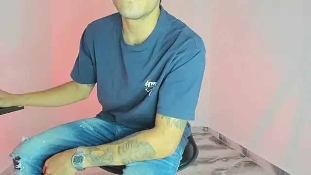 mikee_scooth's cam snapshot