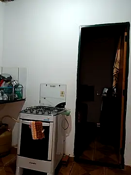 Bigostosa live sex cam