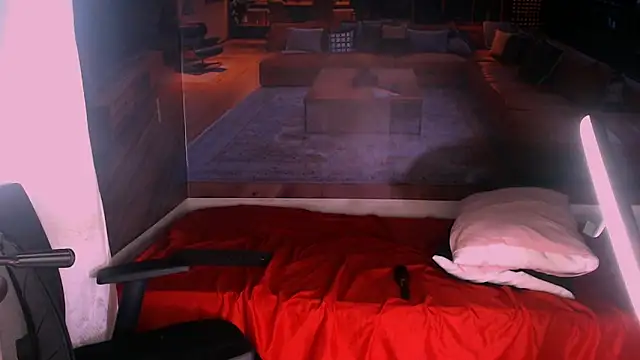 RomeoMillerr live sex cam