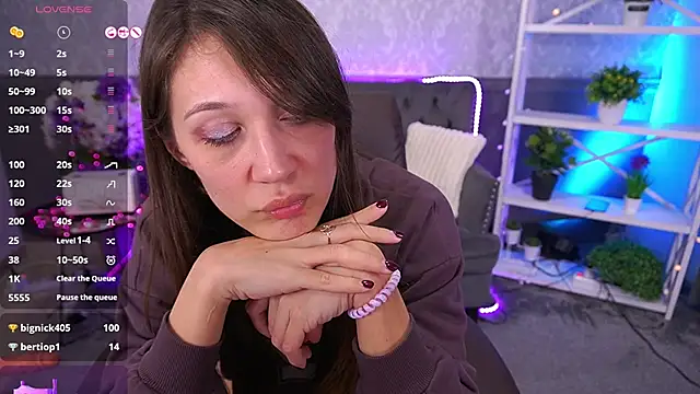 DreamyLinaa live sex cam