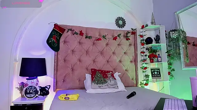 LadyAvalon's cam snapshot