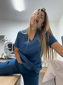 alicee16's cam snapshot