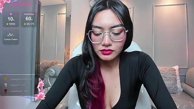 AzuraKindong's cam snapshot