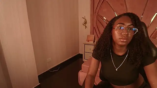 Qeen_blackk's cam snapshot