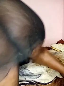 Sweetblackassxxx505's cam snapshot