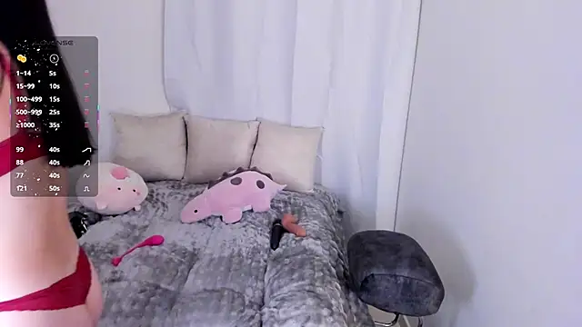 sarah_saenz_'s cam snapshot