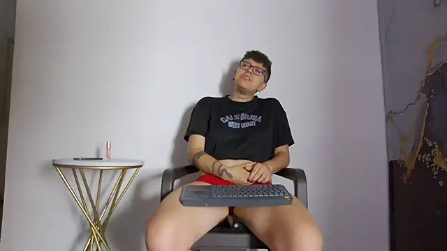 alex_noa's cam snapshot