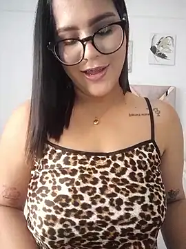 Scarlet-Noir25's cam snapshot