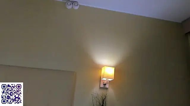 Debbie_Taylor's cam snapshot